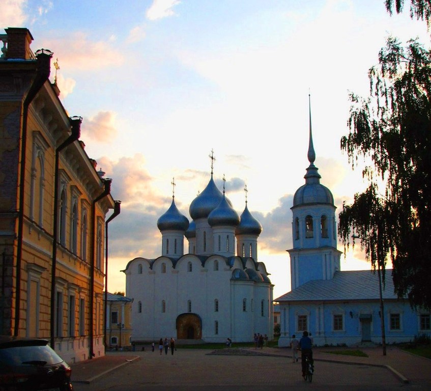 Город Вологда. Кремль. Лето 2009.