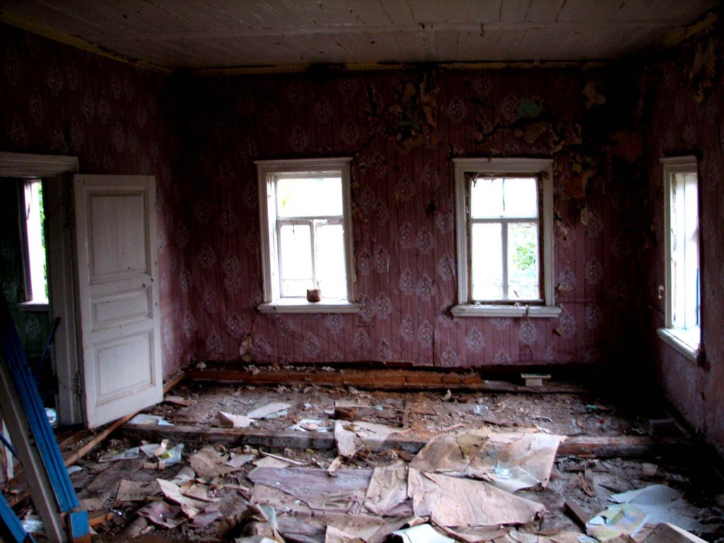 Костромская область, заброшенная деревня Середино. Осень 2009.