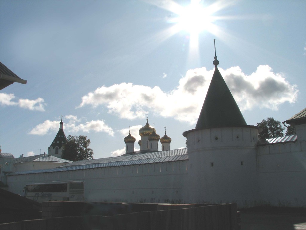 Кострома. Панорама Ипатьевского монастыря. Осень 2009.