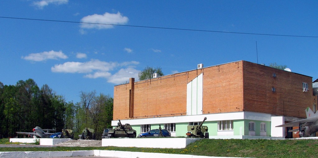 Московская область, город Луховицы. Весна 2011.