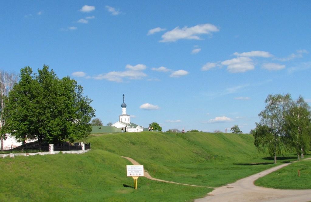 Рязань. Кремлевский вал. Весна 2011.