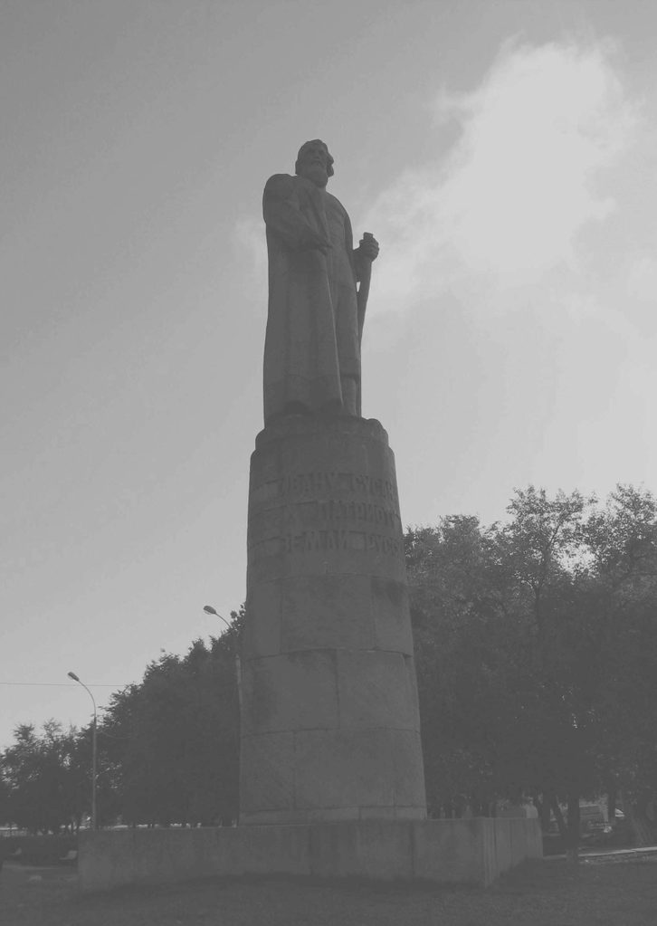 Кострома. Памятник Ивану Сусанину. Осень 2009.