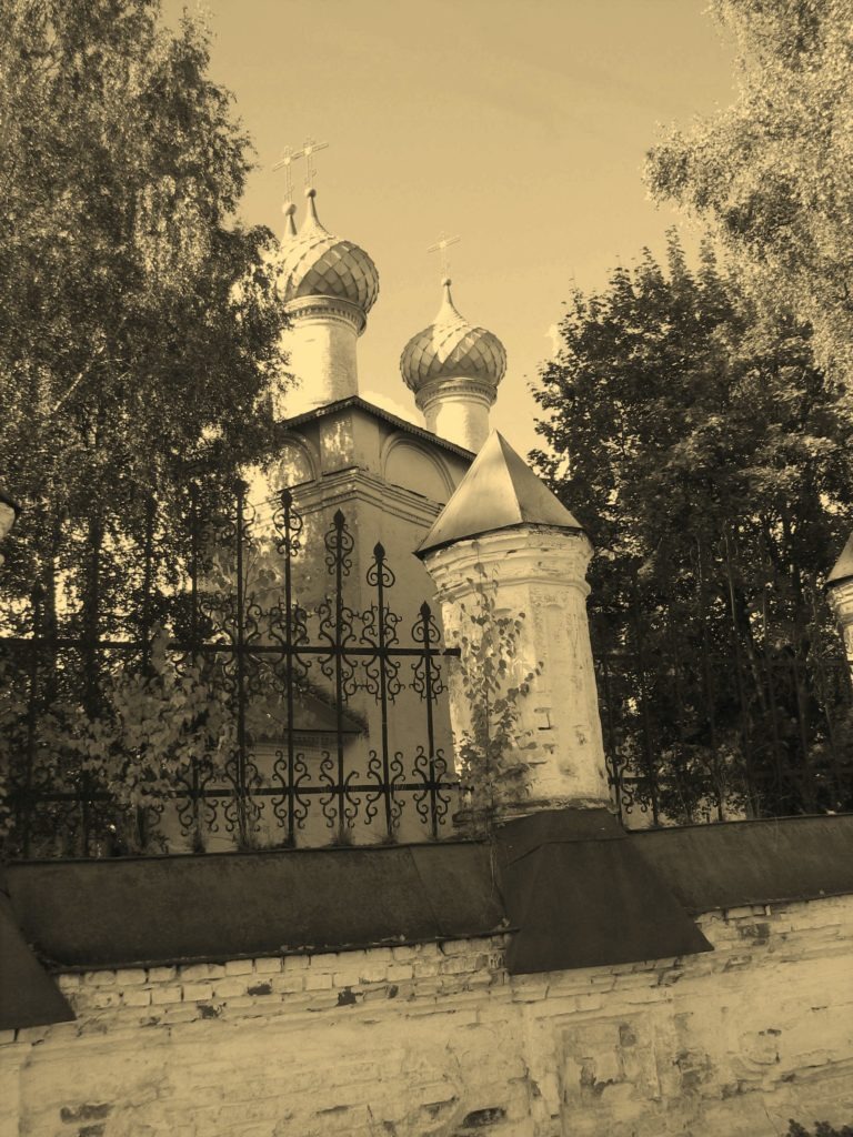 Кострома. Церковь Иоанна Богослова в Ипаьевской слободе. Осень 2009.