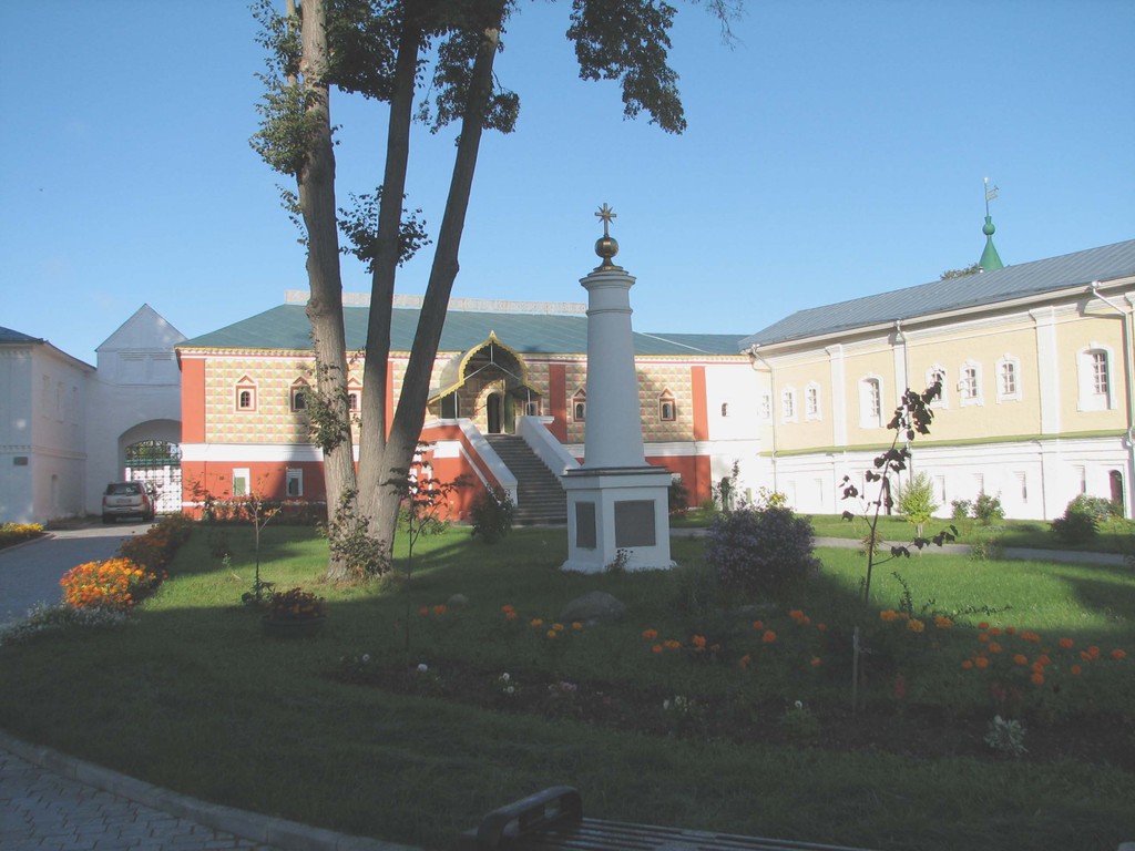 Кострома. Троицкий Ипаьевский монастырь, Романовские палаты. Осень 2009.