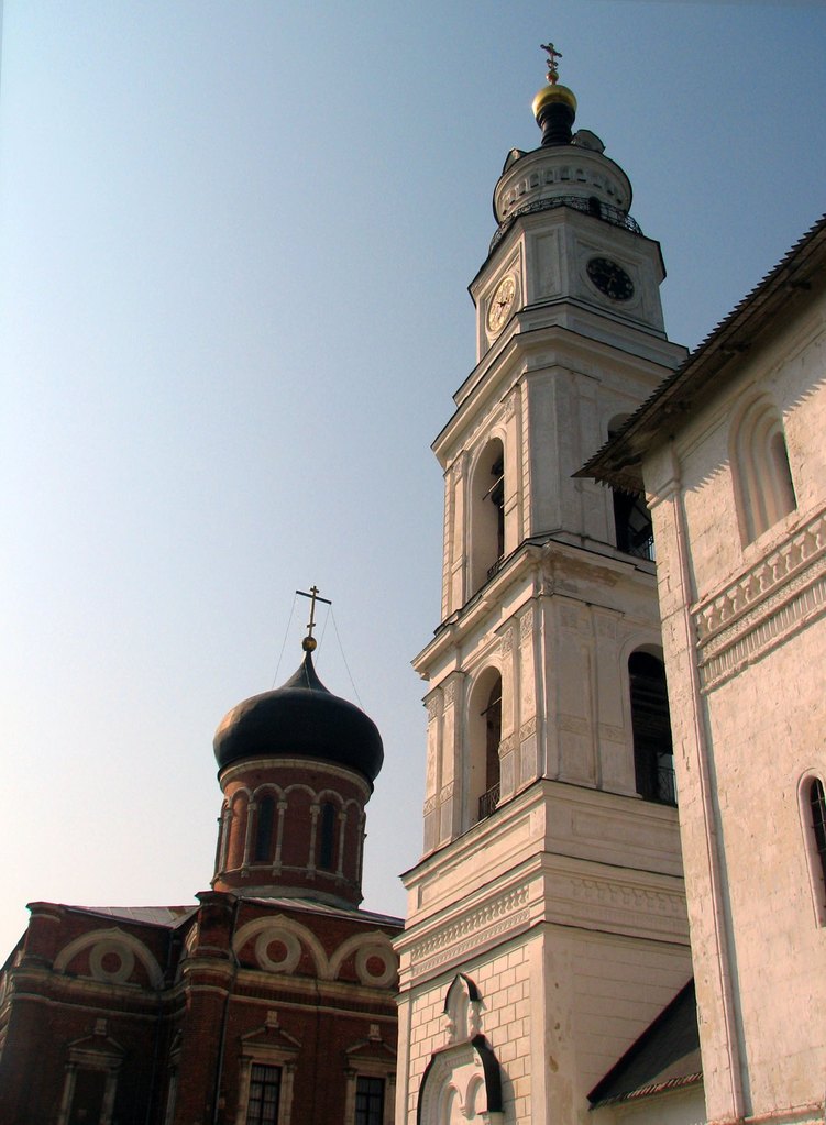 Московская область, Волоколамский кремль, колокольня. Осень 2008.
