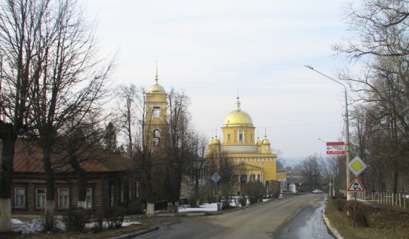 Московская область, г. Кашира. Собор Успения Пресвятой Богородицы. Весна 2012.