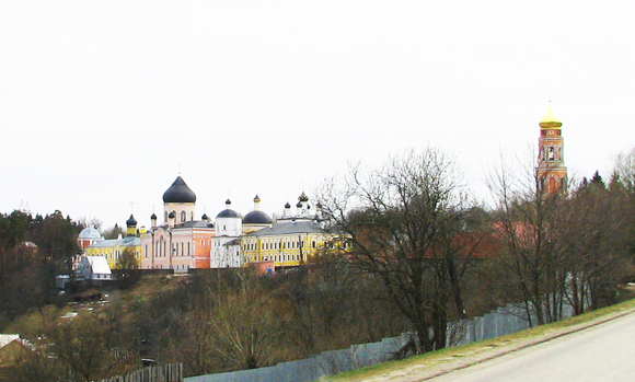 Московская обл., Чеховский р-н, с. Новый Быт, Вознесе́нская Дави́дова пу́стынь. Весна 2012.
