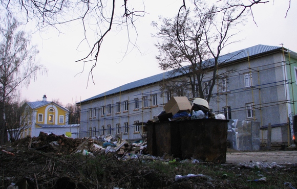 Московская обл., Чеховский р-н, с. Новый Быт, Вознесе́нская Дави́дова пу́стынь. Весна 2012.