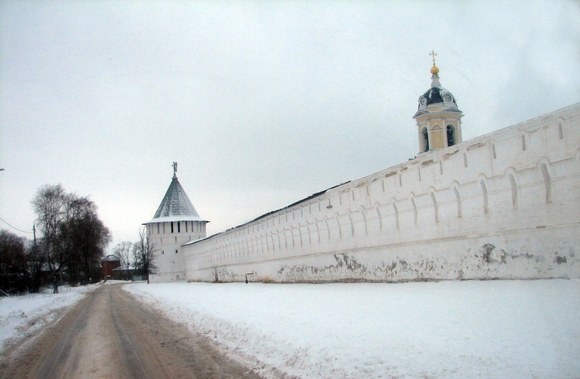 Московская область. г. Серпухов. Высоцкий монастырь. Зима 2011.
