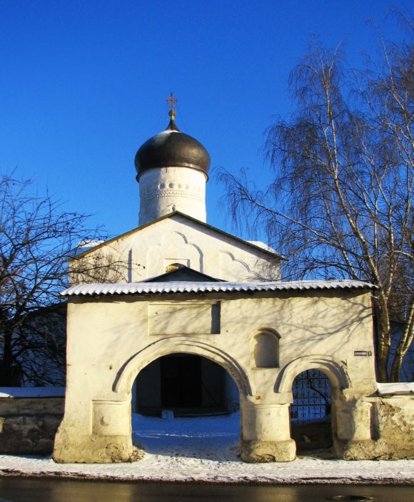 г. Псков. Церковь Космы и Дамиана с Примостья. Зима 2009.