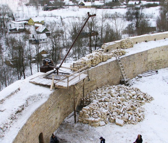 Псковская область, Печорский район, Изборская крепость. Зима 2009.