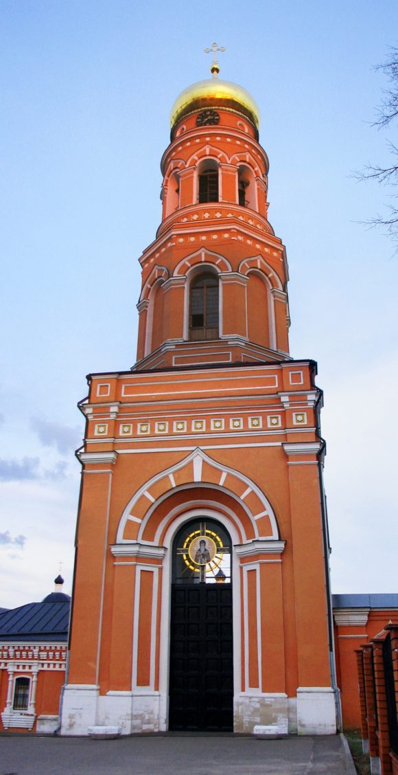 Московская обл., Чеховский р-н, с. Новый Быт, Вознесе́нская Дави́дова пу́стынь. Весна 2012.
