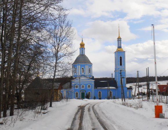 Тульская область, Заокский район, с. Савино. Церковь Казанской иконы Божией Матери, 1770. Весна 2012.