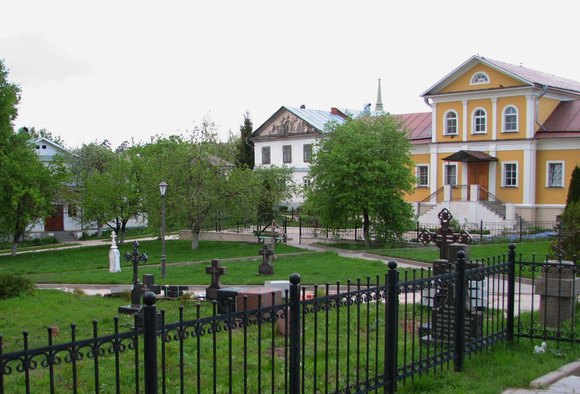 Калужская область, Козельский район, Оптина Пустынь. Май 2012.