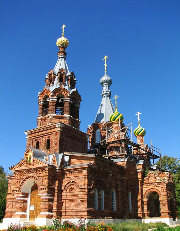 Московская область, Коломенский район, Гололобово. Церковь Рождества Христова. Лето 2012.