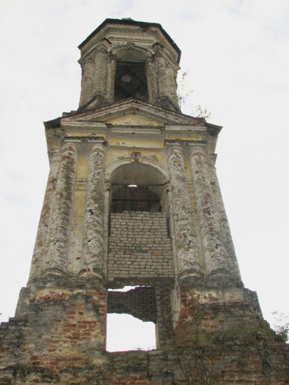 Костромская область, Островский район, поселок Покровское. Осень 2012.