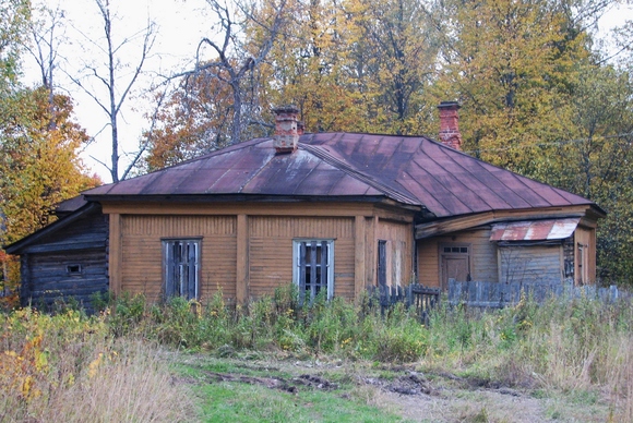 Костромская область, Островский район, поселок Покровское. Осень 2012.