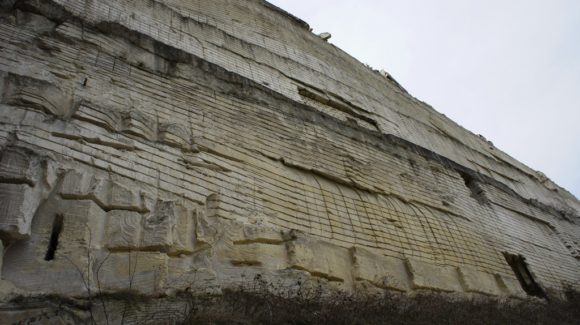 Украина, Крым, г. Инкерман. Весна 2013.