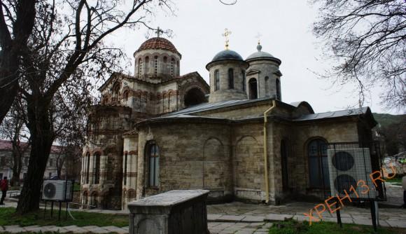 Украина, Крым, г. Керчь. Весна 2013.