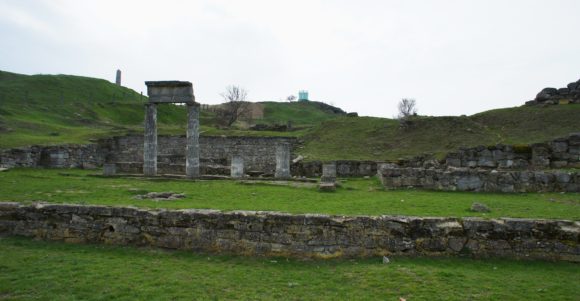 Украина, Крым, г. Керчь. Весна 2013.