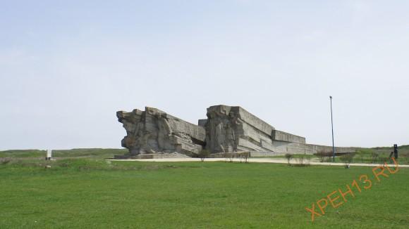 Украина, Крым, г. Керчь. Весна 2013.