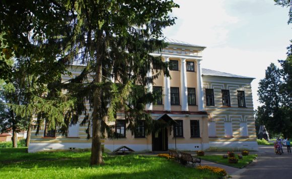 Здание бывшей Государственной думы.