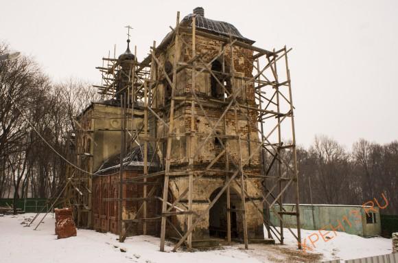 Московская область, Серпуховской район, д. Жерновка, церковь Преображения Господня. Весна 2014.