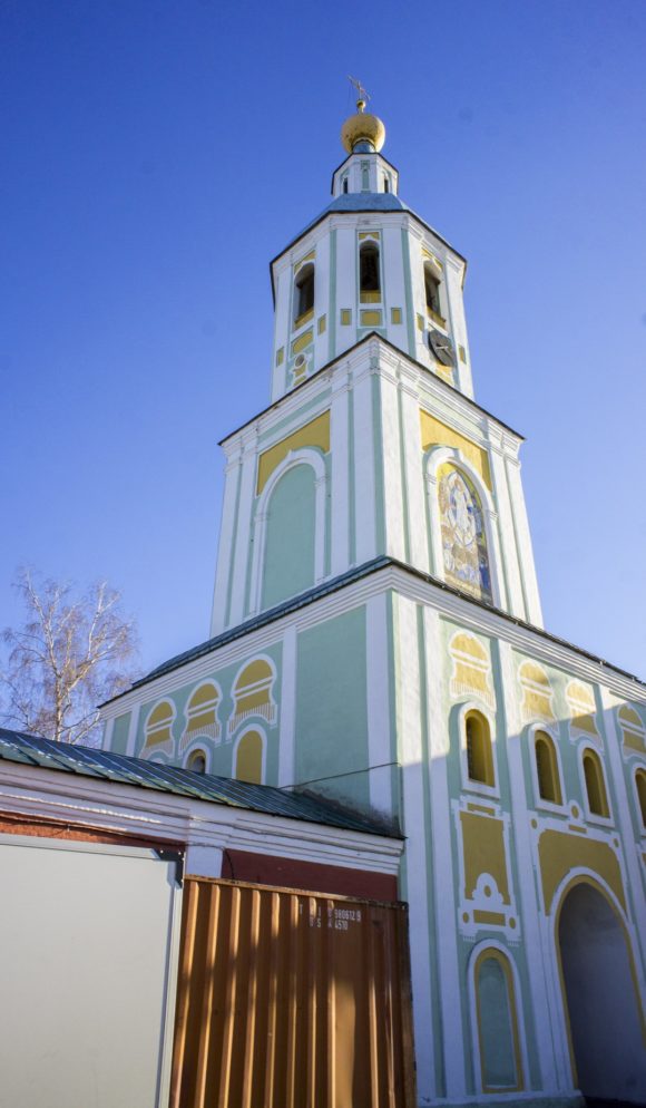 Надвратная церковь-колокольня Преображения Господня, 1774-1776.