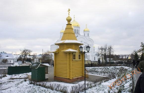 Нижегородская область Дивеевский район, с. Дивеево. Осень 2014.