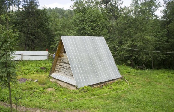 Родник "Серебряный ключъ" при ресторане Алалтау.