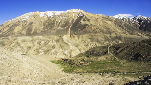 Таджикистан. Го́рно-Бадахшанская автономная область. Памирский тракт. Весна 2016.