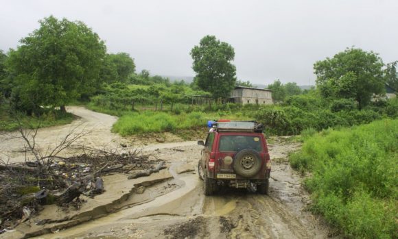 По началу дорога была ничего.