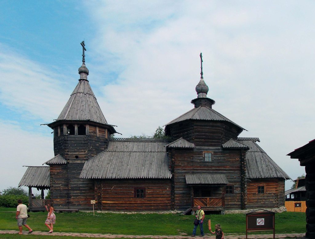 Владимирская область, г. СУЗДАЛЬ. Музей деревянного зодчества. Воскресенская церковь. Август 2011.