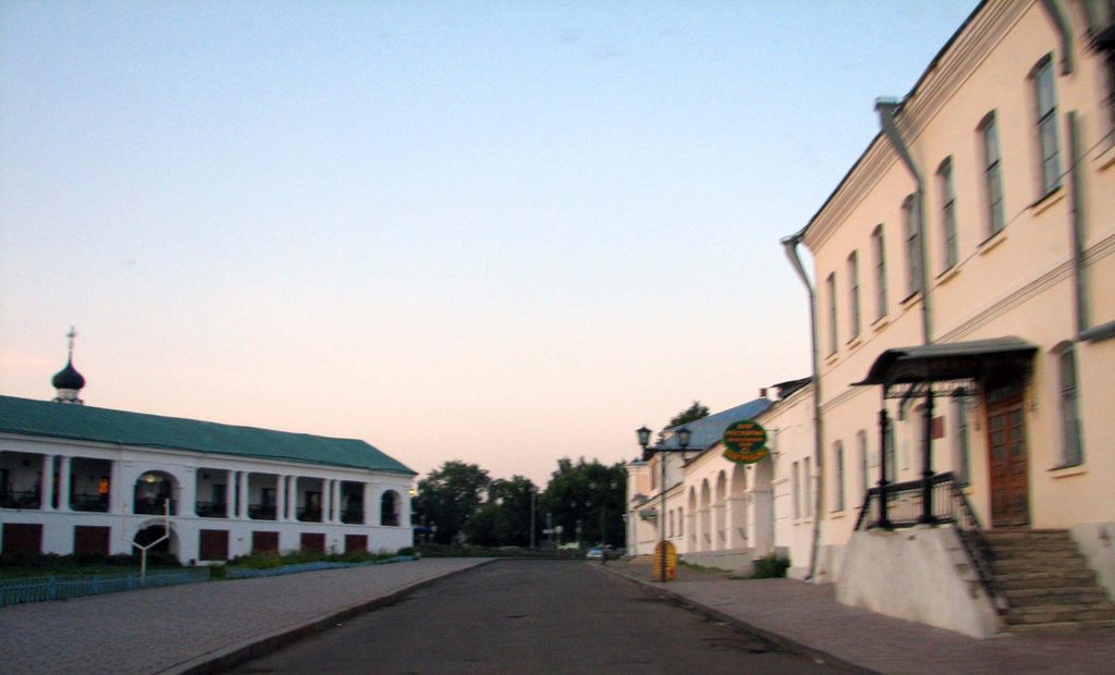 Владимирская область, г. СУЗДАЛЬ. Торговые ряды. Август 2011.