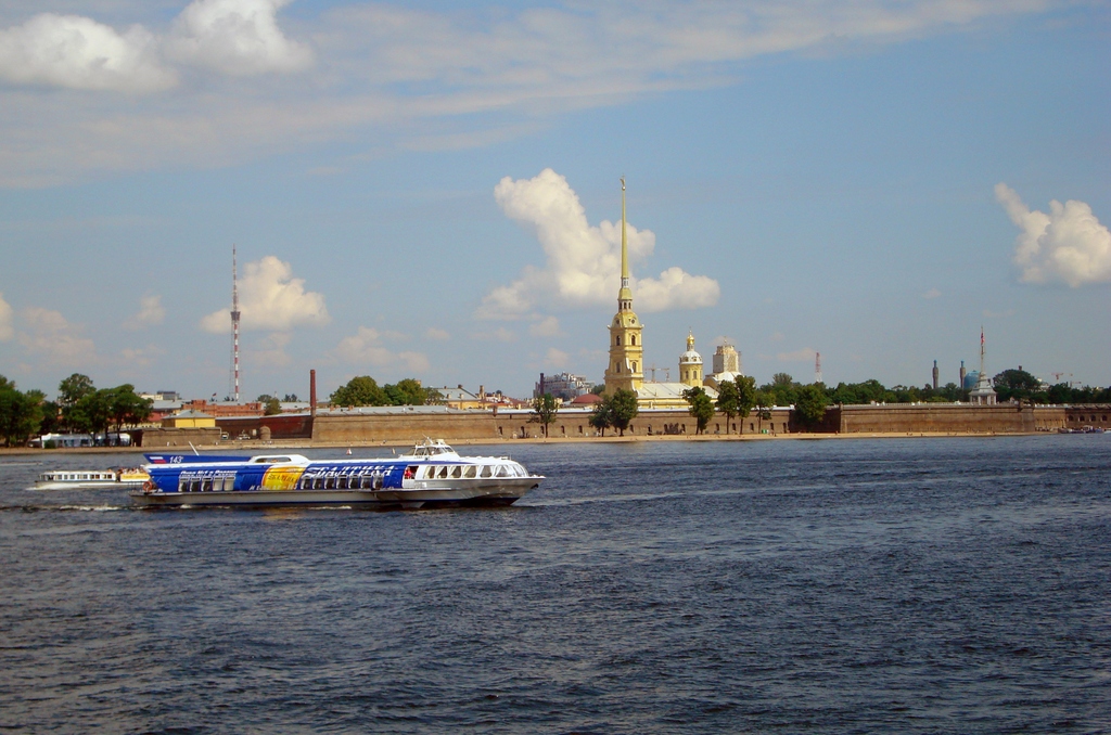 Петропавловская крепость в Санкт-Петербурге.