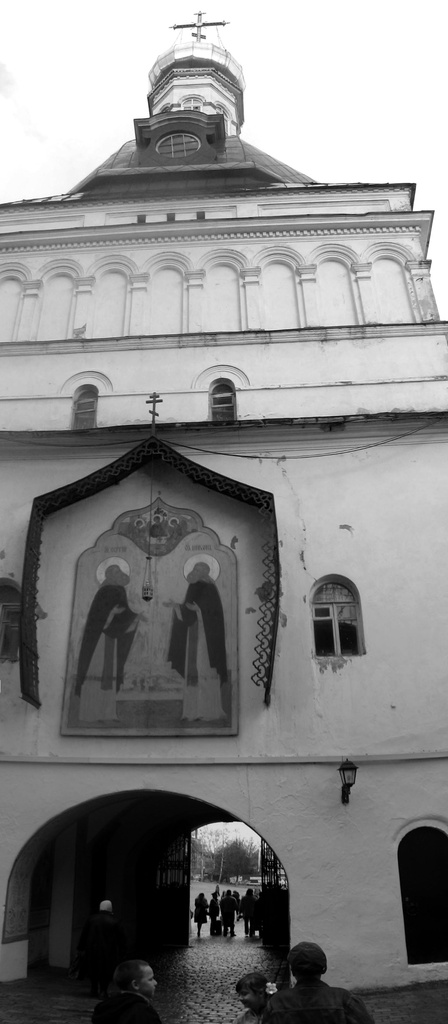 Церковь Рождества Иоанна Предтечи в Троице-Сергиевой лавре Московской области. Осень 2008.