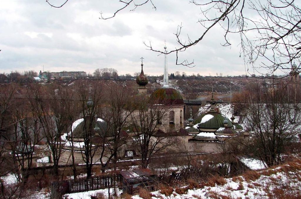 Пятницкая церковь. Город Старица Тверской области. Ноябрь 2008.