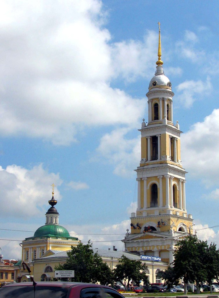 Церковь Иоанна Богослова на площади Двух Революций. г. Коломна Московская область. Декабрь 2008.