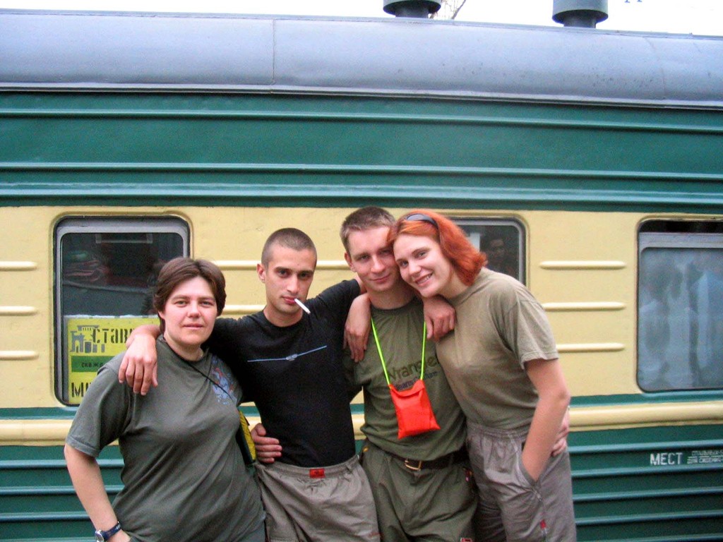 Москва, лето 2004. Перед посадкой на поезд.