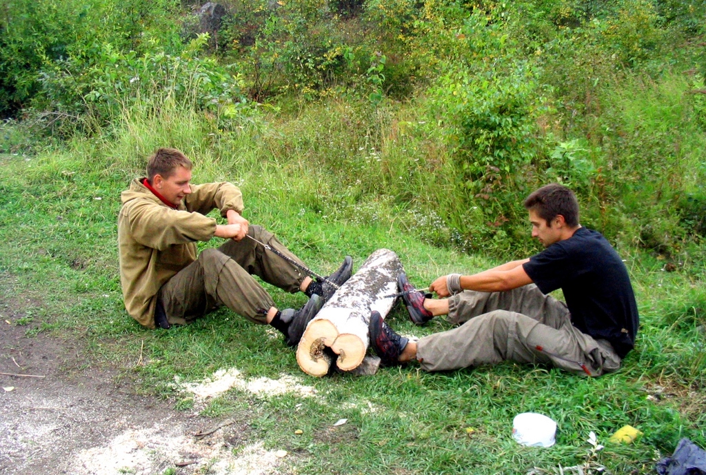 Иркутская область. Между Слюдянкой-2 и Шаманкой. Байкал. Лето 2004.