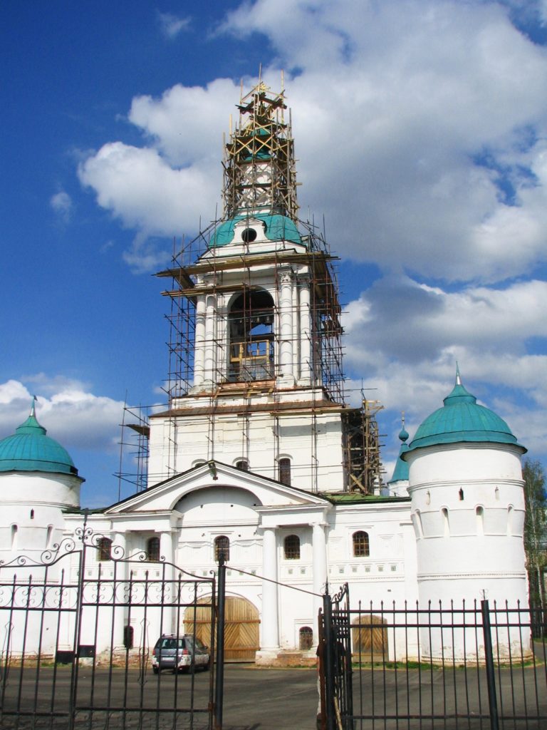 Ярославская область, г. Ростов Великий. Авраамиев монастырь. Весна 2009.